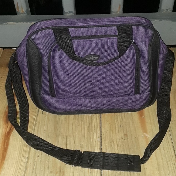 U.S. Traveler Handbags - U.S. Traveler Bag no offer
